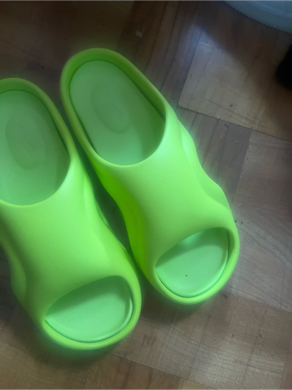 Skylrk slides